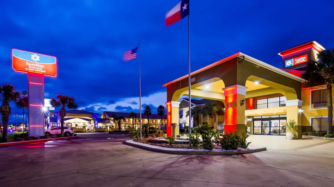 SureStay Plus Hotel by Best Western Alvin hotel detail image 2