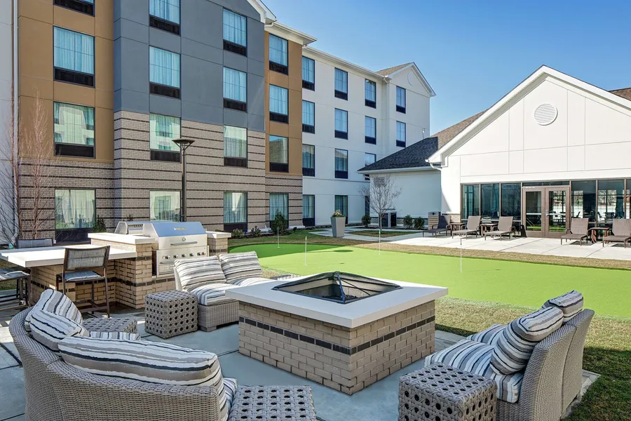 Homewood Suites by Hilton Ronkonkoma hotel detail image 2