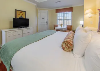 Holiday Inn Club Vacations Apple Mountain Resort By IHG hotel thumbnail 7