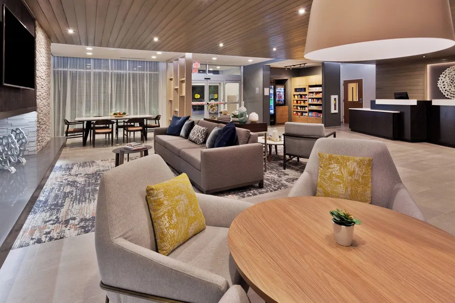 Fairfield Inn & Suites by Marriott Birmingham Colonnade hotel detail image 6