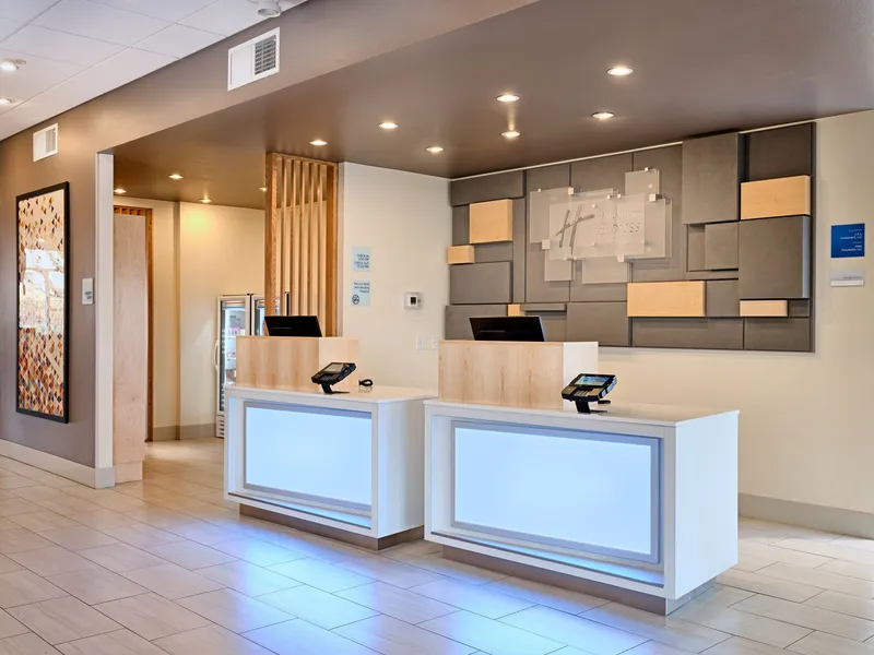 Holiday Inn Express & Suites Salem North - Keizer by IHG hotel detail image 2