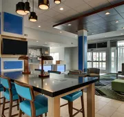 Holiday Inn Express & Suites Findlay North by IHG hotel detail image 3