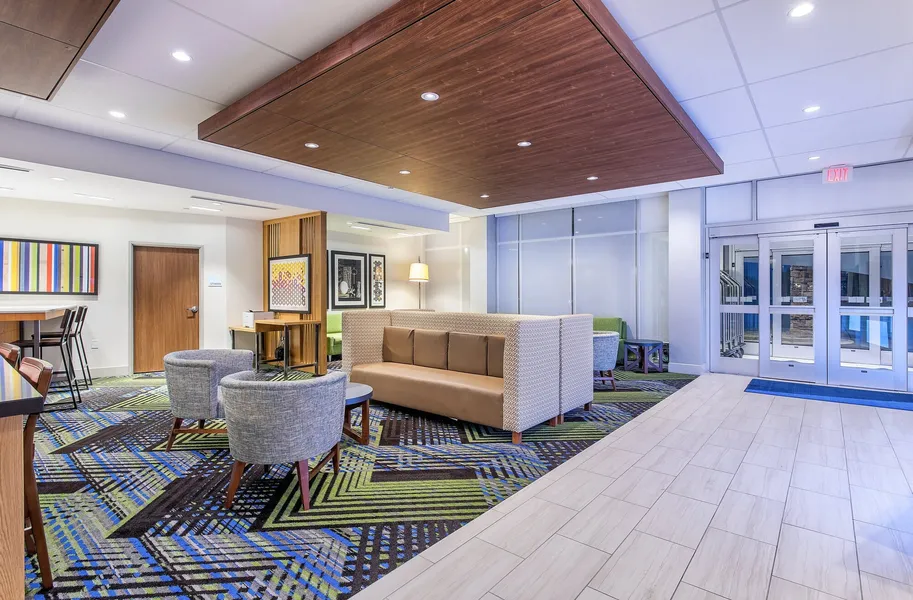 Holiday Inn Express & Suites La Grange by IHG hotel detail image 6