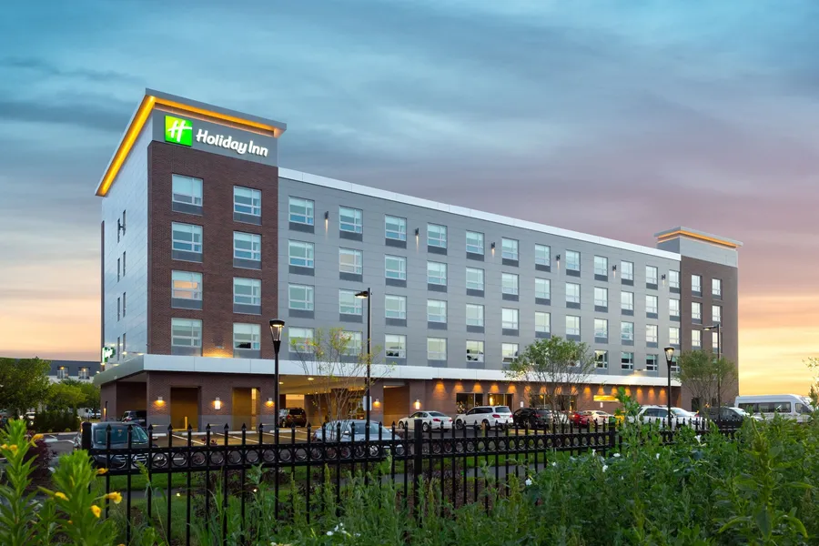Holiday Inn Boston Logan Airport - Chelsea by IHG hotel detail image 2