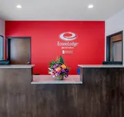 Econo Lodge Inn & Suites Springfield Main Street hotel detail image 4