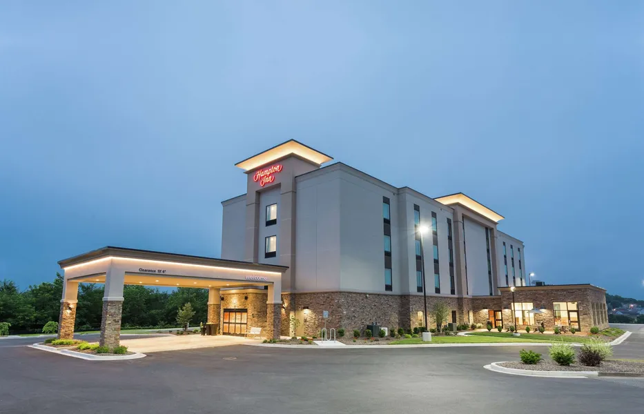 Hampton Inn Cumberland hotel detail image 2