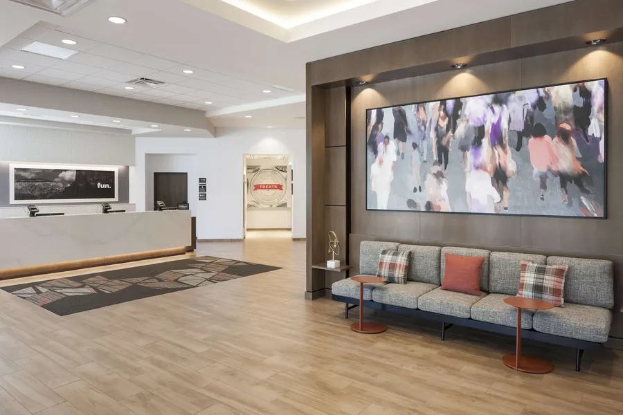 Hampton Inn & Suites Phoenix Downtown hotel detail image 6