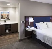 Hampton Inn & Suites Phoenix Downtown hotel detail image 7
