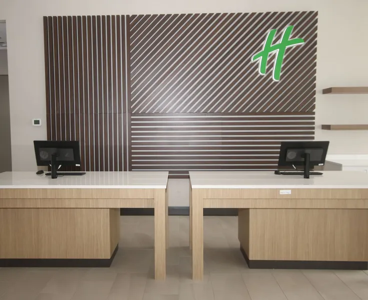 Holiday Inn Hotel & Suites Fayetteville W-Fort Bragg Area by IHG hotel detail image 2