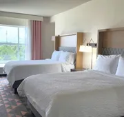 Holiday Inn Hotel & Suites Fayetteville W-Fort Bragg Area by IHG hotel detail image 4