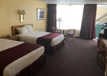 Econo Lodge Elko hotel thumbnail 4