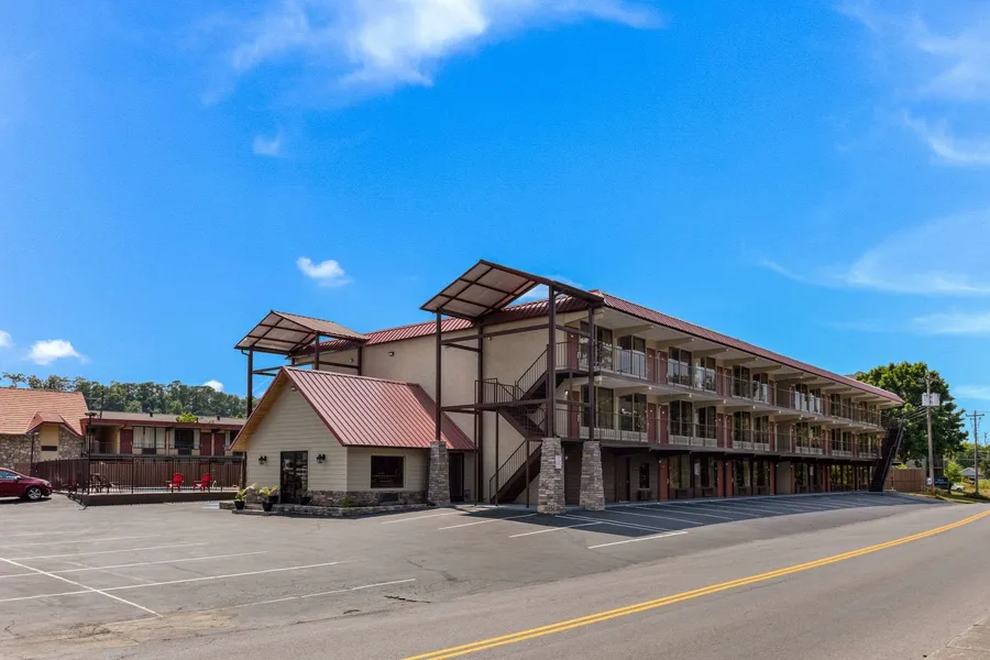 Econo Lodge hotel detail image 2