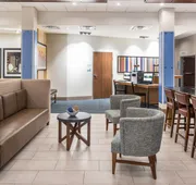 Holiday Inn Express & Suites St. Louis - Chesterfield by IHG hotel detail image 7