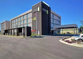 Home2 Suites by Hilton Dothan hotel thumbnail 2