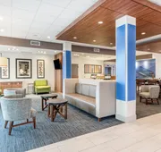Holiday Inn Express & Suites Springfield North by IHG hotel detail image 4