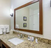Comfort Inn & Suites Shawnee - Kansas City hotel detail image 3