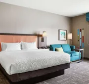 Hampton Inn & Suites Chicago Waukegan hotel detail image 7