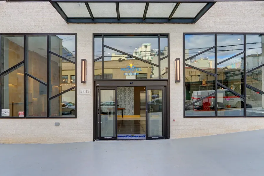 Microtel Inn by Wyndham Long Island City hotel detail image 6