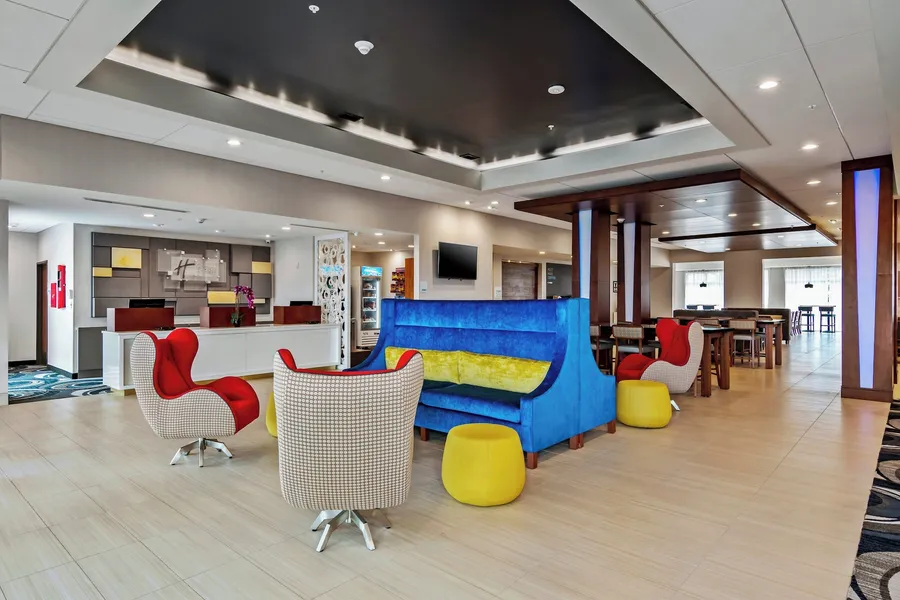 Holiday Inn Express & Suites Orlando - Lake Buena Vista by IHG hotel detail image 2