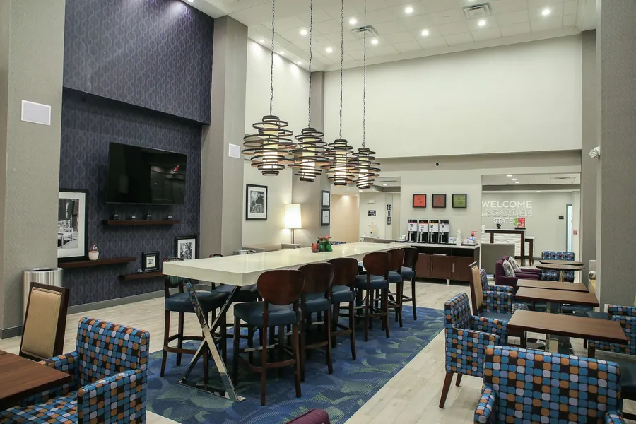 Hampton Inn & Suites Mount Laurel/Moorestown hotel detail image 2