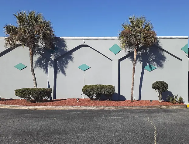 Econo Lodge hotel detail image 3