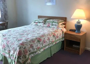 Four Seasons Motor Inn hotel thumbnail 7