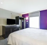 Home2 Suites by Hilton KCI Airport hotel detail image 4