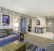 Home2 Suites by Hilton KCI Airport hotel detail image 7