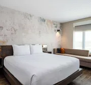 Wyndham Westfield hotel detail image 4