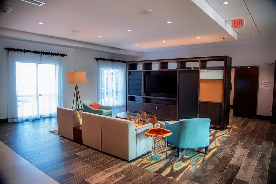 Holiday Inn & Suites Savannah Airport - Pooler by IHG hotel detail image 2