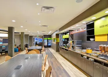 Home2 Suites by Hilton Green Bay hotel thumbnail 6