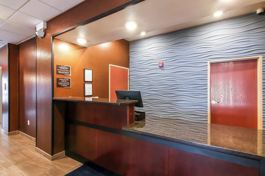 Cobblestone Inn & Suites at UW Stout Downtown Menomonie hotel detail image 2