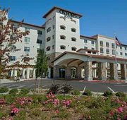 Oxford Suites Sonoma County hotel detail image 4