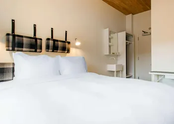 Gowanus Inn & Yard Hotel hotel thumbnail 7