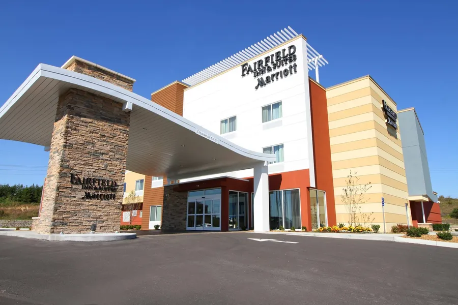 Fairfield Inn & Suites by Marriott London hotel detail image 2