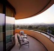 Waldorf Astoria Beverly Hills hotel detail image 3