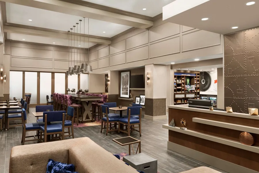 Hampton Inn & Suites Seattle/Renton hotel detail image 6