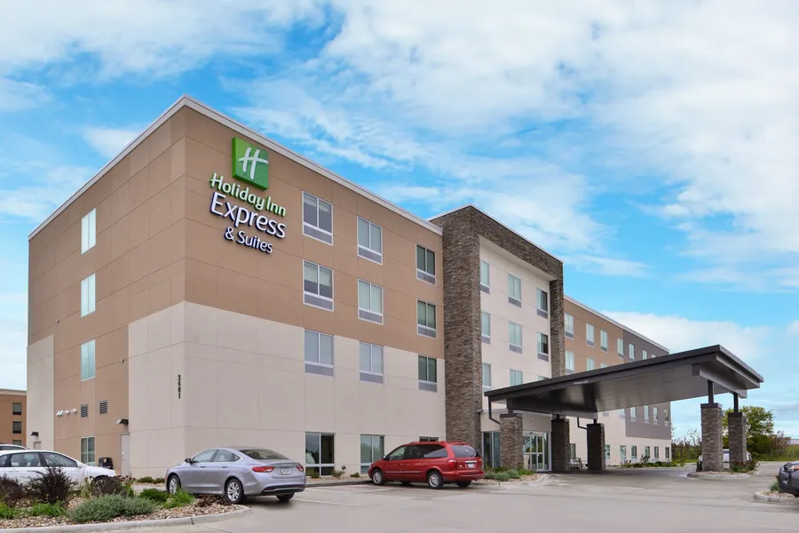 Holiday Inn Express & Suites Marshalltown by IHG hotel detail image 2