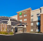 Holiday Inn & Suites Toledo Southwest - Perrysburg by IHG hotel detail image 4