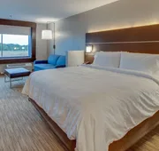 Holiday Inn Express & Suites Union City by IHG hotel detail image 7