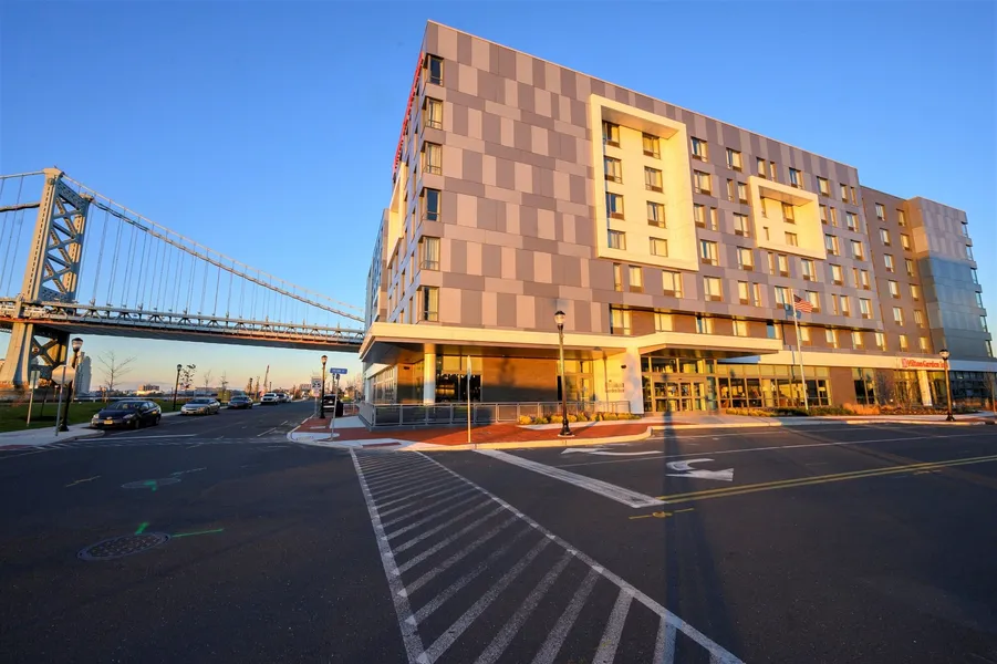 Hilton Garden Inn Camden Waterfront Philadelphia hotel detail image 2