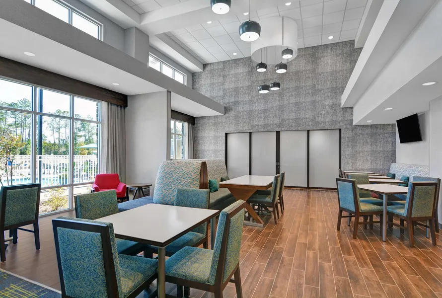 Hampton Inn & Suites MacClenny I-10 hotel detail image 6