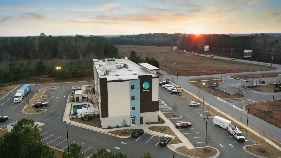 Tru By Hilton Greensboro Lake Oconee hotel detail image 6