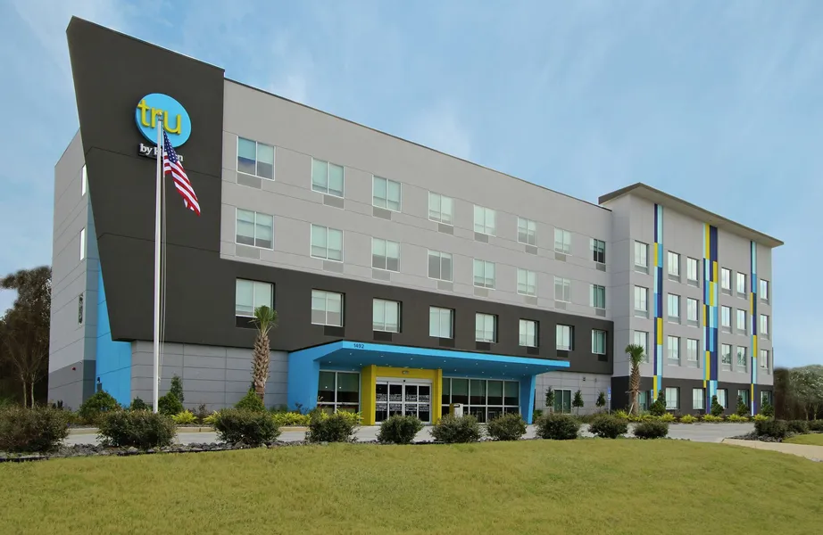 Tru by Hilton Mobile hotel detail image 2