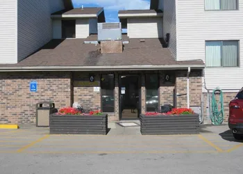 Super 8 by Wyndham Rapid City/Lacrosse St hotel thumbnail 2