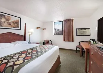Super 8 by Wyndham Rapid City/Lacrosse St hotel thumbnail 6