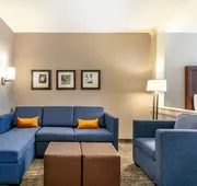 Comfort Suites North Tupelo hotel detail image 4