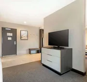 Best Western Plus Executive Residency Rigby's Water World Hotel hotel detail image 7