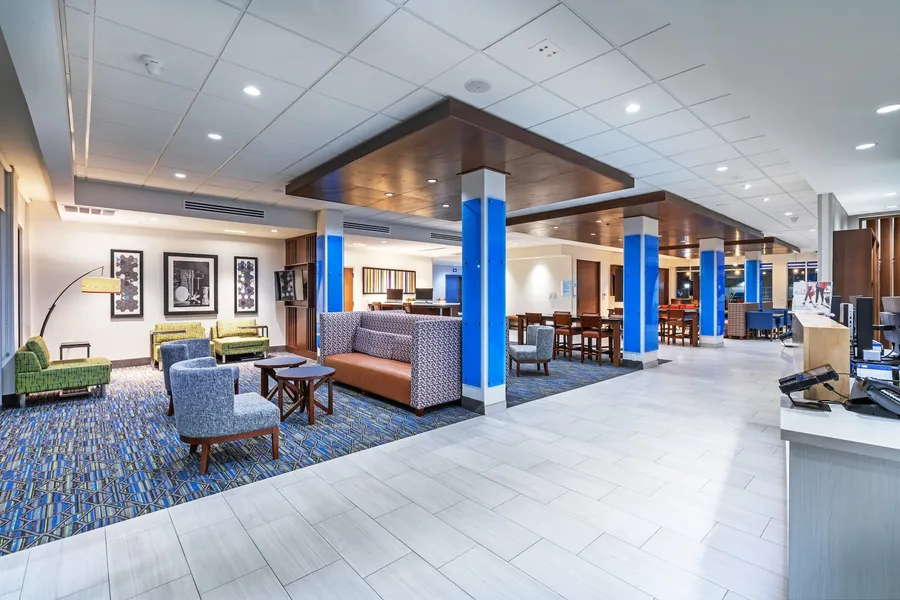 Holiday Inn Express & Suites Parsons by IHG hotel detail image 6