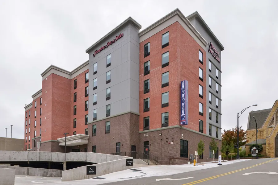 Hampton Inn & Suites Winston-Salem Downtown hotel detail image 2
